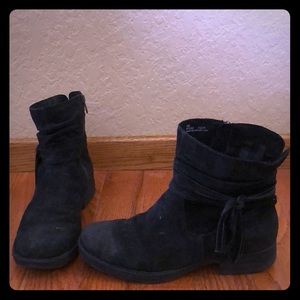 Born Distressed Ankle Boots/Bootie, Sz 9